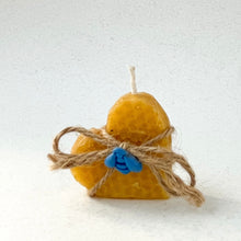 Load image into Gallery viewer, Mini Heart Beeswax Candle
