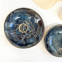 Load image into Gallery viewer, Ceramic Bowls - Set of 2

