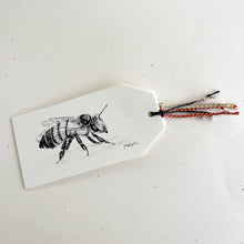 Load image into Gallery viewer, Bee Gift Tag Pack
