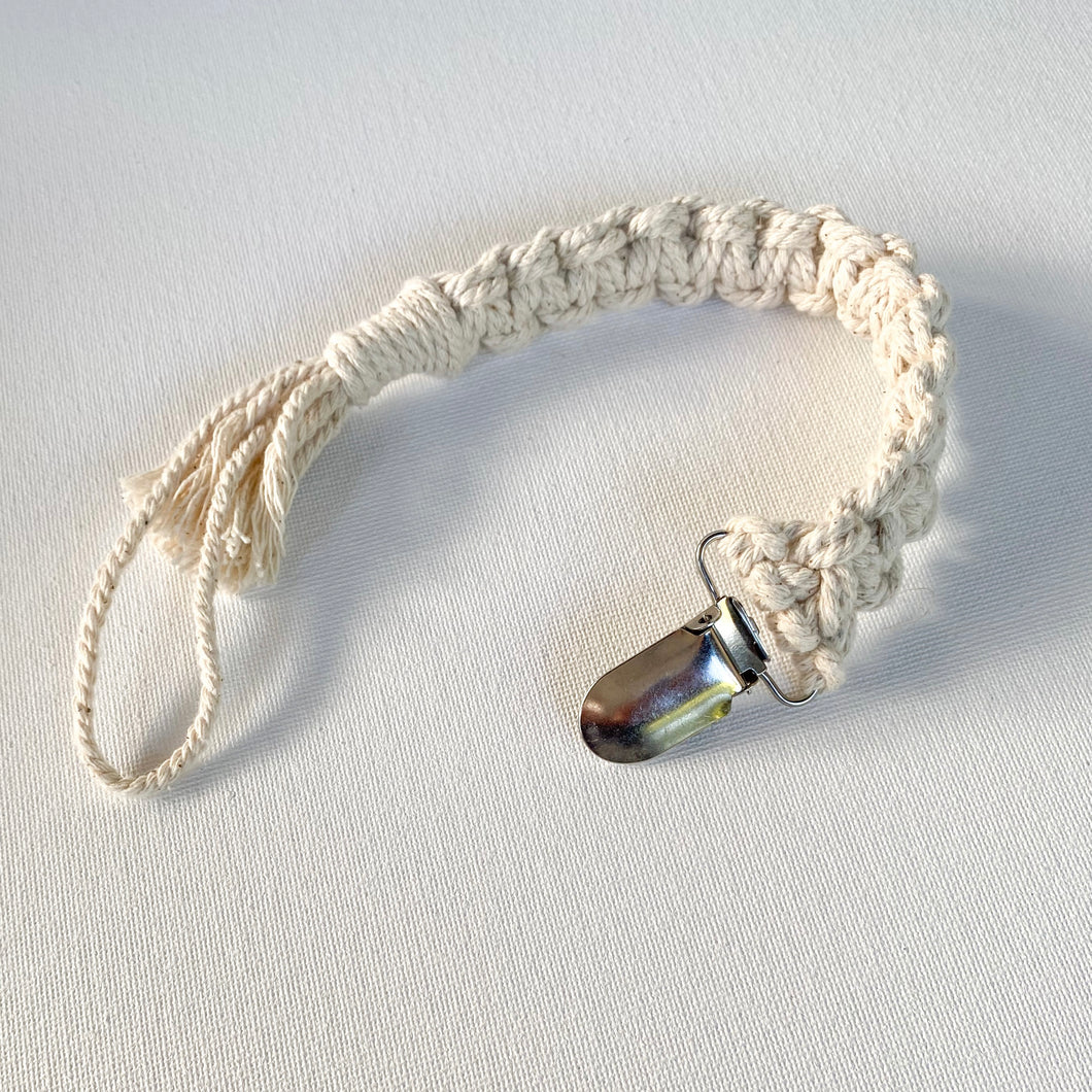 Macrame Dummy Clip - The Square
