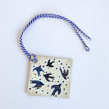 Load image into Gallery viewer, Handpainted Gift Tag - Birds
