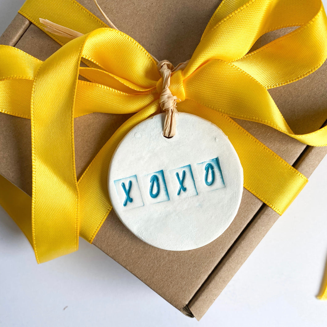 (Re)-Gift Tag - XOXO (blue)