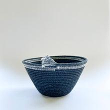 Load image into Gallery viewer, Small Rope Basket

