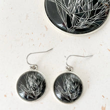 Load image into Gallery viewer, King Protea Earrings
