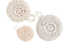 Load image into Gallery viewer, Hemp Scrubbies with Gift Bag - Salmon Pink

